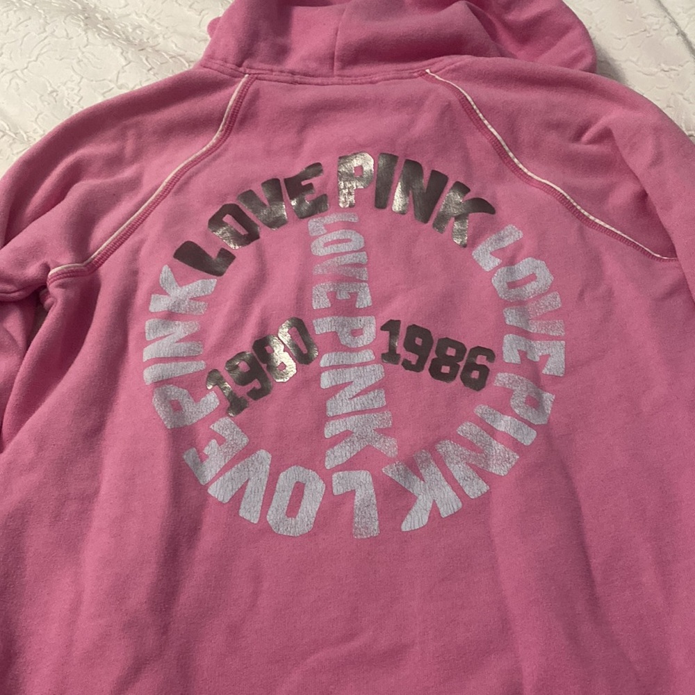 Two Pack Vs Pullovers - image 5